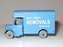 17 A2 Bedford Removals Van.jpg
